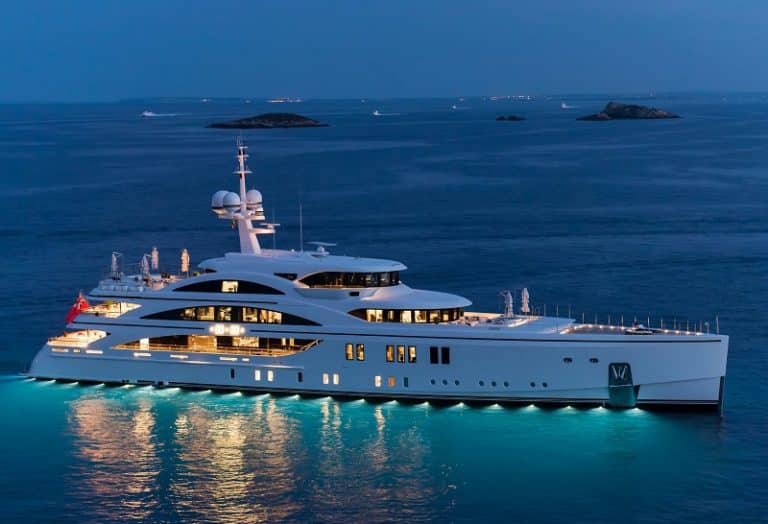 20 Luxury Yacht Charter Options for a Heavenly Getaway